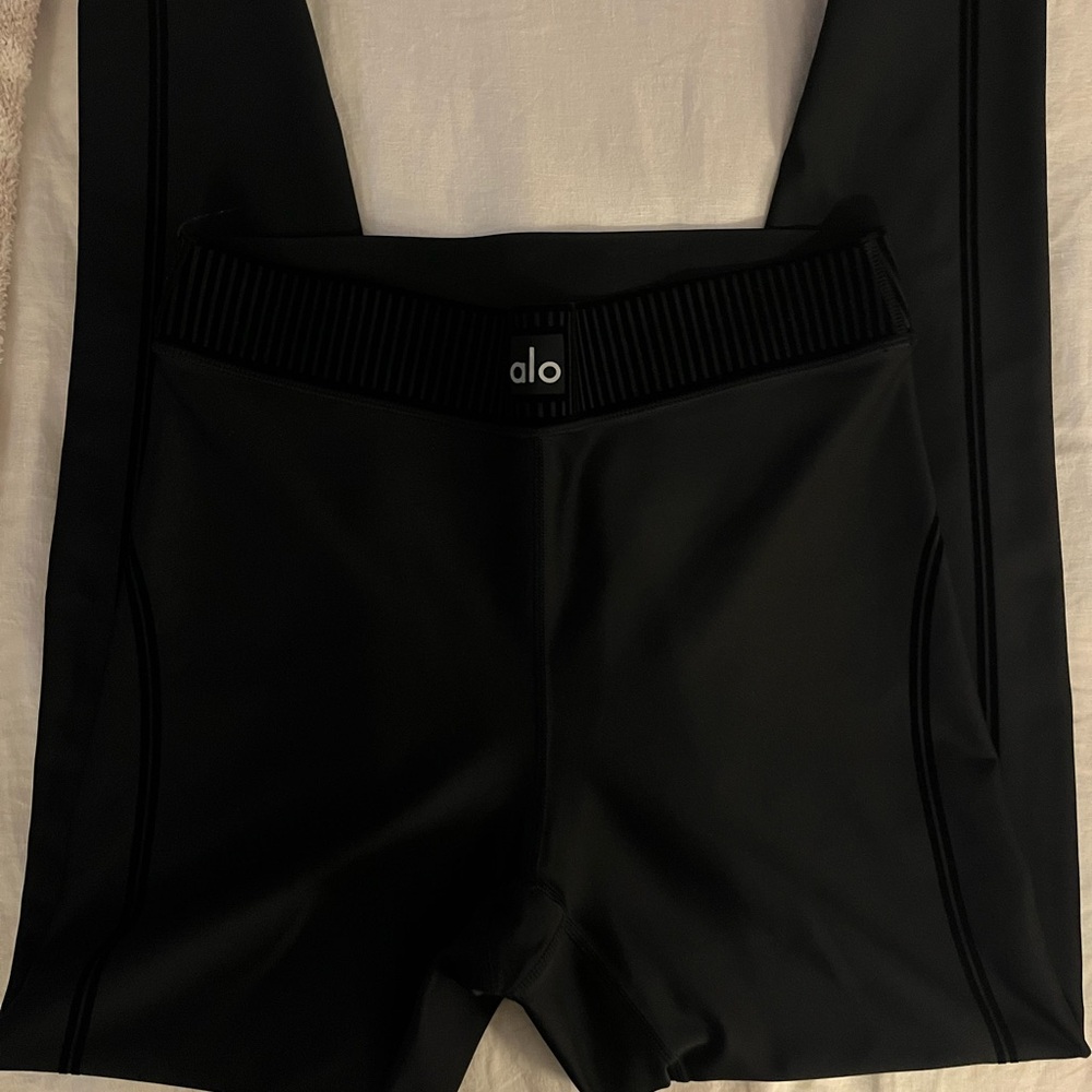 Alo line up legging